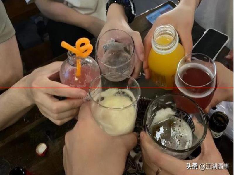 外國人非精釀啤酒不喝，為何中國人卻不喝精釀，寧原喝工業(yè)啤酒？