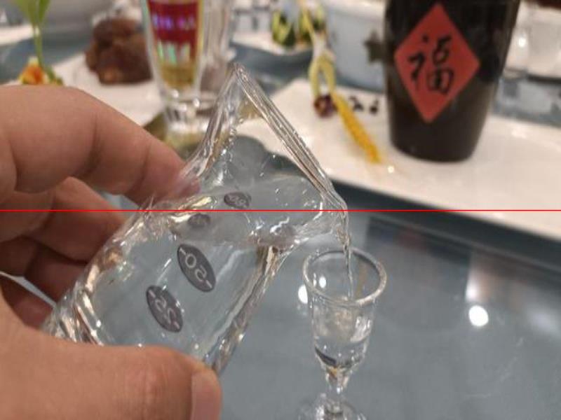 喜歡喝酒，家用設(shè)備自己釀可行么？果酒、白酒都可以，3點(diǎn)需注意